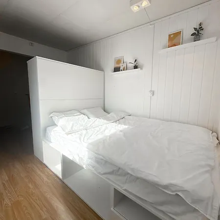 Apartment Lovely, Bright Studio In Great Central Location *