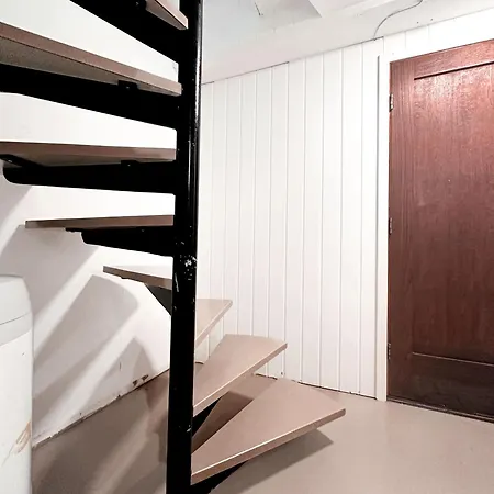 Lovely, Bright Studio In Great Central Location Apartment